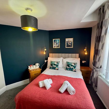 스카버러 The Rockside B&B 외부 사진