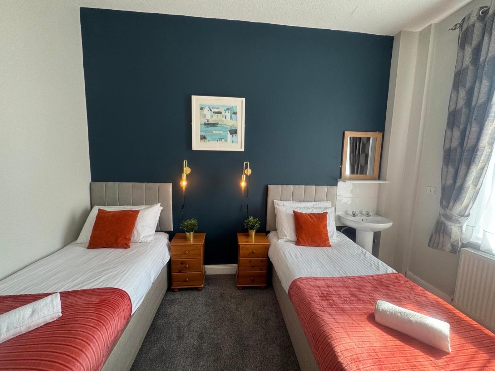 스카버러 The Rockside B&B 외부 사진