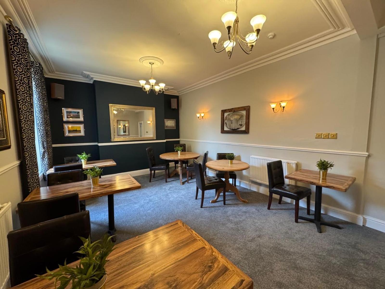 스카버러 The Rockside B&B 외부 사진